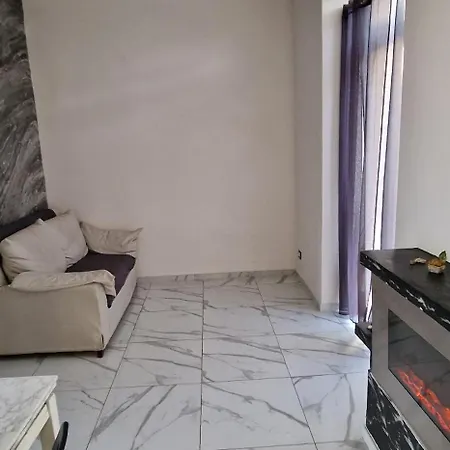 Thomas'S Home-3